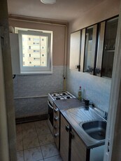 Închirie apartament 3 camere