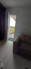 Închiriez apartament 3 camere, complex studențesc.