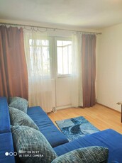 Proprietar închiriez apartament cu 2 camere în Arad