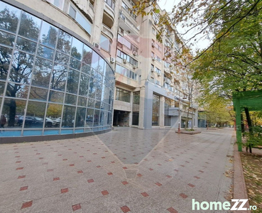 Apartament cu 3 camere de vanzare in zona Unirii