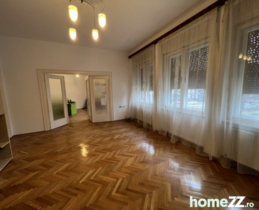Apartament intabulat 4 camere 2 bai 148mp zona Central Sibiu