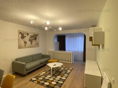 Apartament Sala Palatului