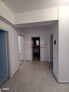 Vand apartament 3 camere Tg Ocna