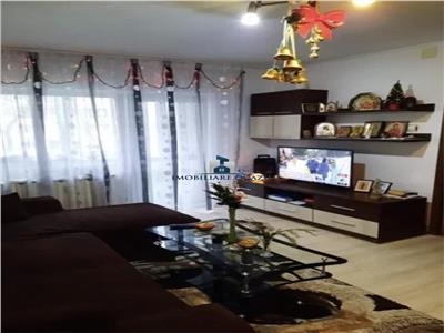 Vanzare Apartament 4 camere Semidecomandat Aparatorii Patriei