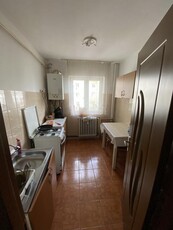 Apartament 3 camere decomandat Cantemir