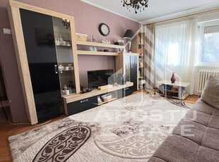 Apartament cu 4 cam