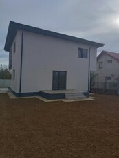 Vila 4 camere Domnesti