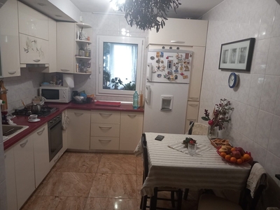 Apartament 3 camere decomandat, Metrou Dristor la 1 min,