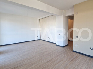 Apartament 2 camere de vanzare etajul 1 cu 2 parcari Doamna