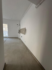 Apartament 3 Camere | 2 Băi | Etaj Intermediar | Metrou Berceni