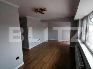 Apartament 3 camere decomandate, 72.77 mp, CF, zona Terra