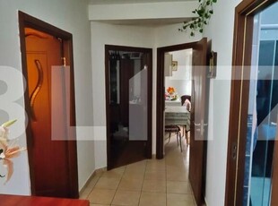 Apartament 3 dormitoare, 73mp, parcare , zona Cetatii