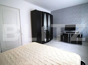 Apartament cu 2 camere decomandate, parcare, Zona Vivo