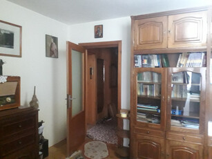 Apartament cu 3 camere decomandate Zona Obcini