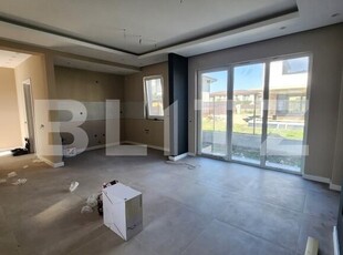 Comision 0%! Apartament in vila, 4 camere, 92 mp, gradina de 50 mp, zona Terra