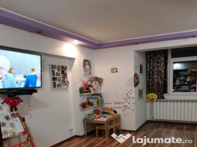 Apartament cu 2 camere,Micro 13