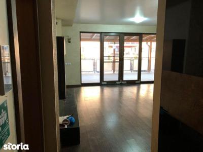 Apartament de 6 camere, 144 mp, Zona Stejarului