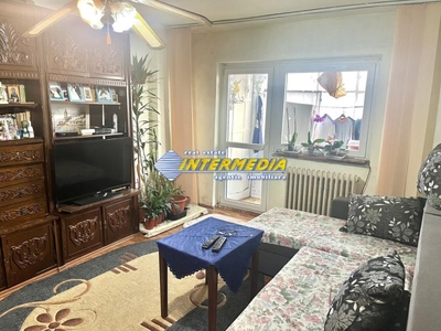 Apartament 2 camere decomandat de vanzare in Alba Iulia zona Cetate Mercur Piata