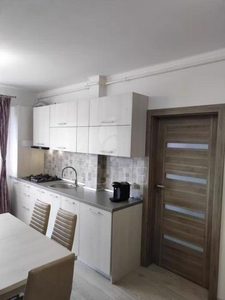 Apartament 2 camere in zona VIVO