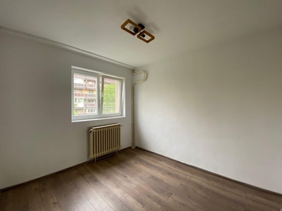 Apartament 3 camere Tineretului metrou, etaj intermediar