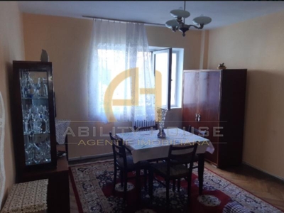 Apartament 3 camere, zona Parcul M.Eminescu, Botosani