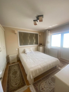 Apartament 3 camere, zona Stejari, 80 mp ,500 Euro