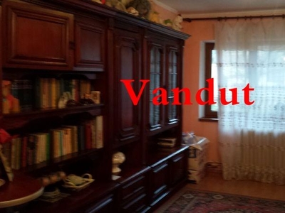 Apartament Cu 2 Camere de Vanzare - 28000 eur - Cetate, Alba Iulia