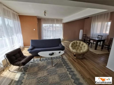 Apartament cu scara interioara de inchiriat in Alba Iulia