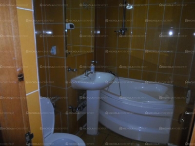 Apartament de închiriat cu 3 camere, Calea Bucuresti