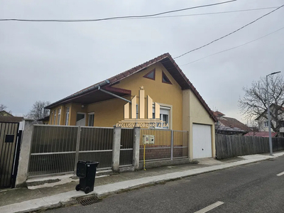 Casa individuala de vanzare, Lipoveni