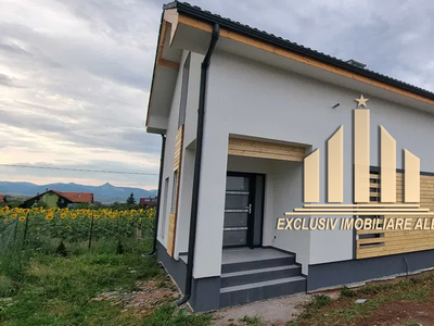 Casa individuala de vanzare, toate utilitatile, Micesti