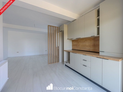 #Dezvoltator, bloc finalizat: apartament mobilat + terasă - Mamaia Nord