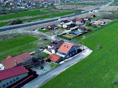 Teren intravilan pentru pensiune , la 2 minute de Strandul Venus, Baile 1 Mai