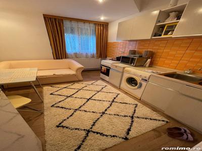 Deosebit! Apartament cu teren. Renovat, mobilat si utilat!