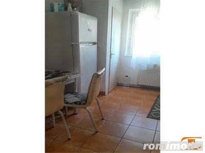 Ap 2 camere , zona Soarelui , etaj intemediar