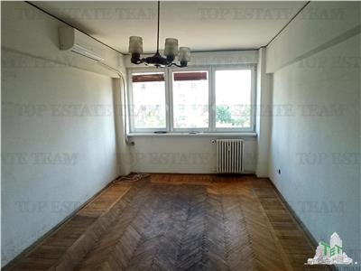 Apartament 2 camere de vanzare, zona Parcul Circului