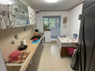 Apartament 4 camere Dristor