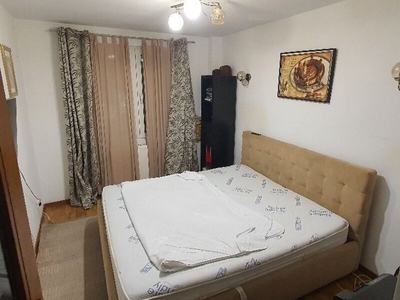 Apartament 4 camere Drumul Taberei, 4 camere, etaj 1 din 8