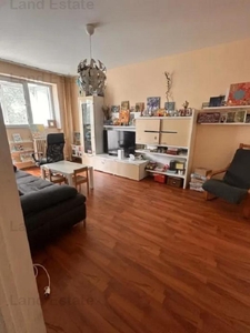 Apartament cu 3 camere Drumul Taberei - Valea Argesului