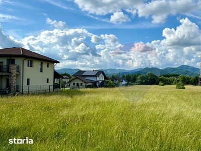 Teren intravilan de vanzare