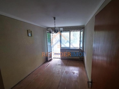 Vanzare Apartament 3 camere, zona Drumul Taberei