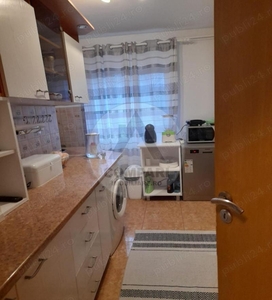 Apartament 3 camere cu 3 balcoane Aradului Piata Verde etaj 3 amenajat centrala