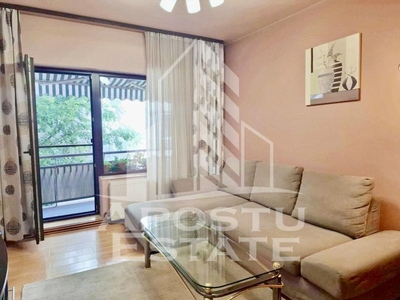 Apartament 3 camere, decomandat, etaj 2, garaj si boxa, zona Fabric