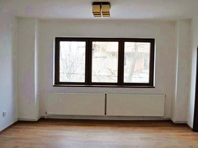 APARTAMENT 4 CAMERE