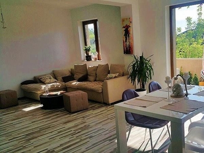 APARTAMENT 4 CAMERE