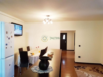 Apartament 4 camere, zona Terezian