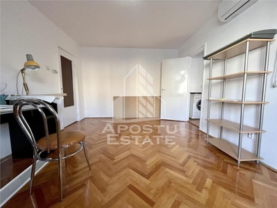 Apartament cu 2 camere, centrala proprie, zona Girocului