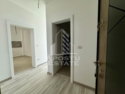 Apartament cu 2 camere complet decomandat etaj intermediar in Giroc.