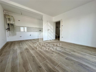 Apartament cu 2 camere, decomandat, etaj intermediar, Giroc