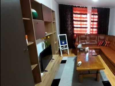 Apartament cu 2 camere, str. Mircea cel Batran